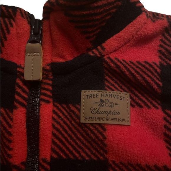 🔵3/$12 cute red and black Buffalo check plaid vest - Picture 2 of 2